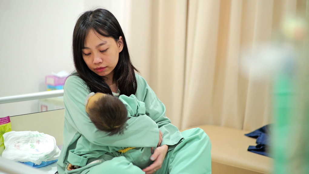 Ghép gan cho bé gái gần 1 tuổi, cân nặng chỉ 5,3kg tại Vinmec Times City - 1