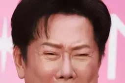 Cổ phiếu của ông Nawat lao dốc