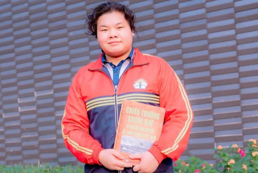 Giải nhất quốc gia Lịch sử và tình yêu lớn với Đại tướng Võ Nguyên Giáp - 1