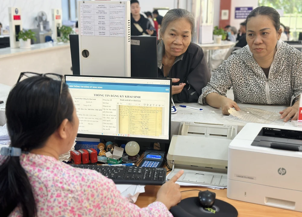 p67-chuyen de-anh bai phu.jpg