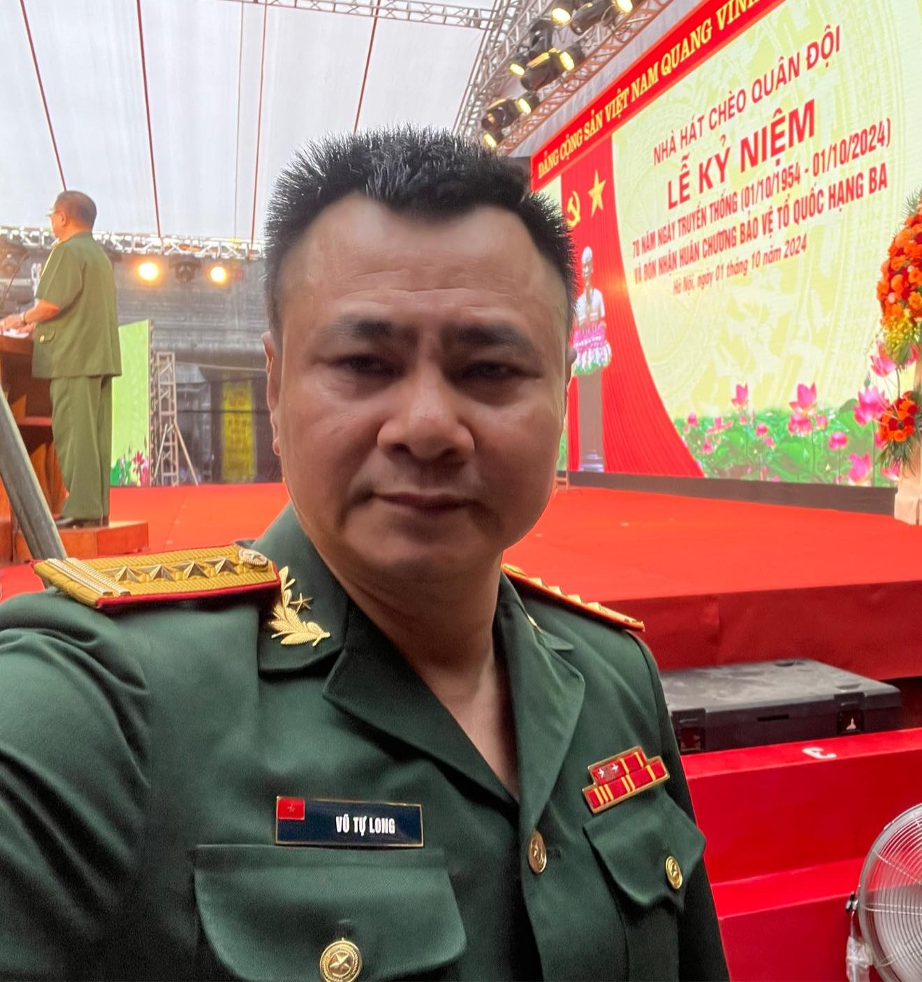 Việt Nam có Giám đốc Nhà hát vừa bảo vệ thành công luận án Tiến sĩ, chạy show Bắc - Nam cả nước biết tên- Ảnh 1.