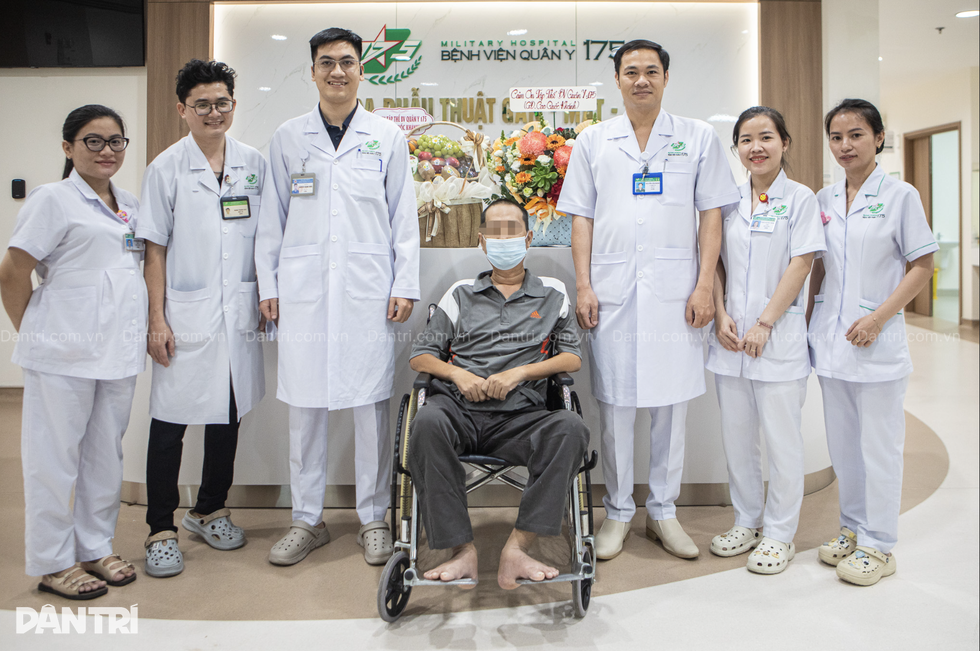 Giảng viên nhận gan từ người chưa từng gặp mặt: “Hãy tin tưởng bác sĩ Việt” - 1