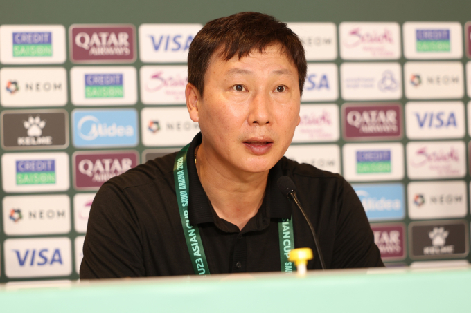 HLV Kim Sang-sik họp báo tại vòng chung kết U23 châu Á 2026 ở Arab Saudi. Ảnh: AFC