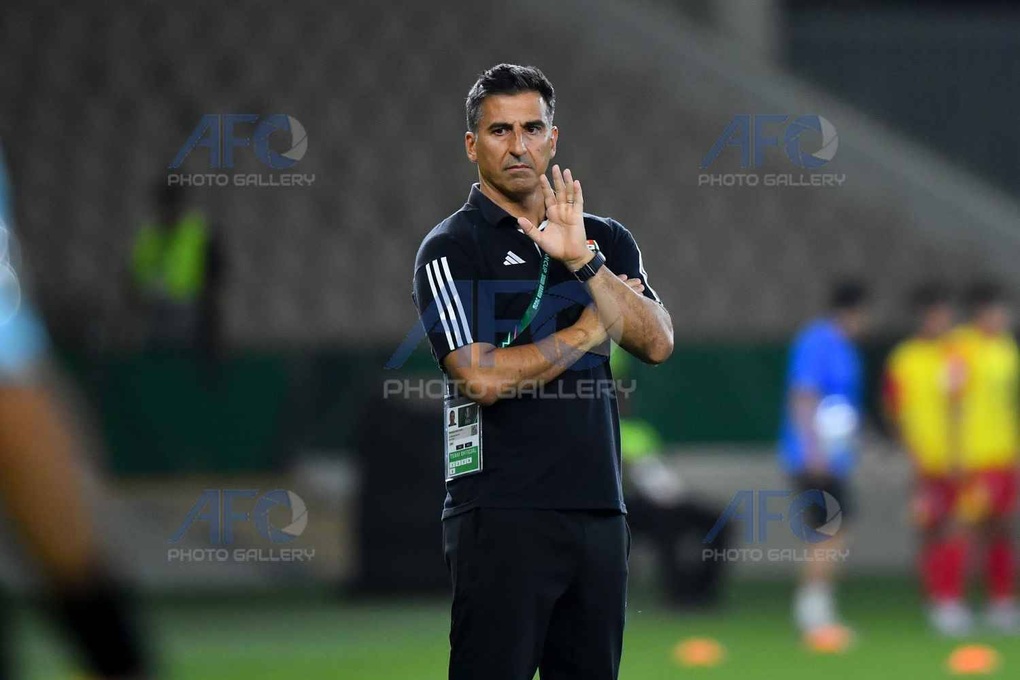 HLV U23 UAE: U23 Việt Nam quá mạnh, tôi tự hào về học trò - 1