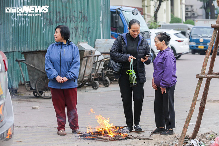 Dự báo thời tiết 10/1: Hà Nội kết thúc rét đậm diện rộng, TP.HCM rét hiếm gặp- Ảnh 1.