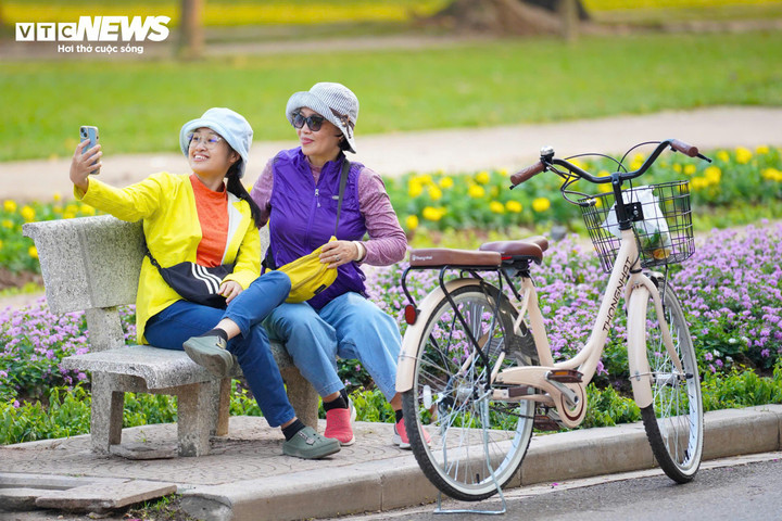 Dự báo thời tiết ngày 12/1: Hà Nội tăng nhiệt, TP.HCM lạnh nhất 20°C- Ảnh 1.