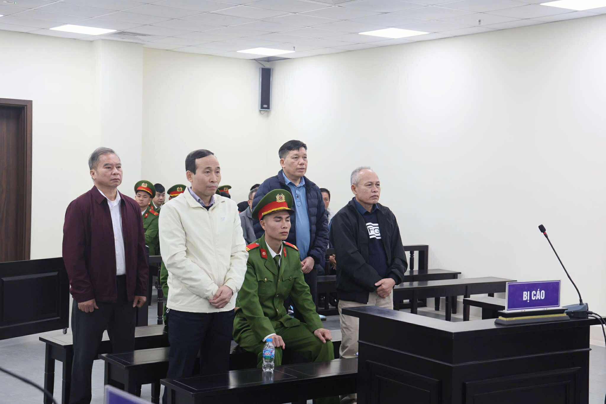 Hai cựu lãnh đạo Ban quản lý dự án tỉnh Đắk Lắk nhận 11 tỉ bị đề nghị 9-10 năm tù 1 Đắk Lắk - Ảnh 1.