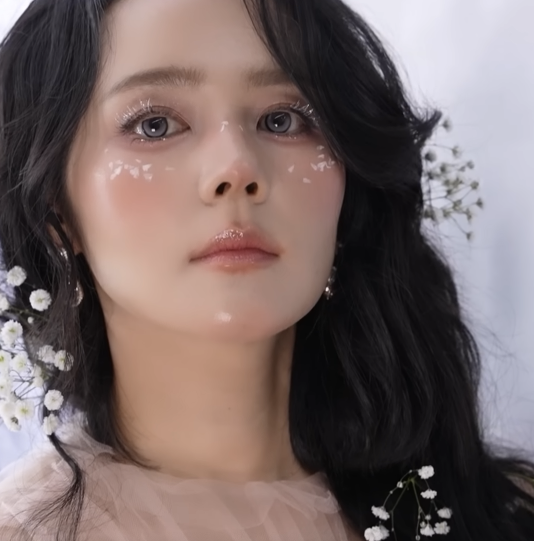 Han Ga In điên thật rồi!- Ảnh 3. Han Ga In điên thật rồi!- Ảnh 3.