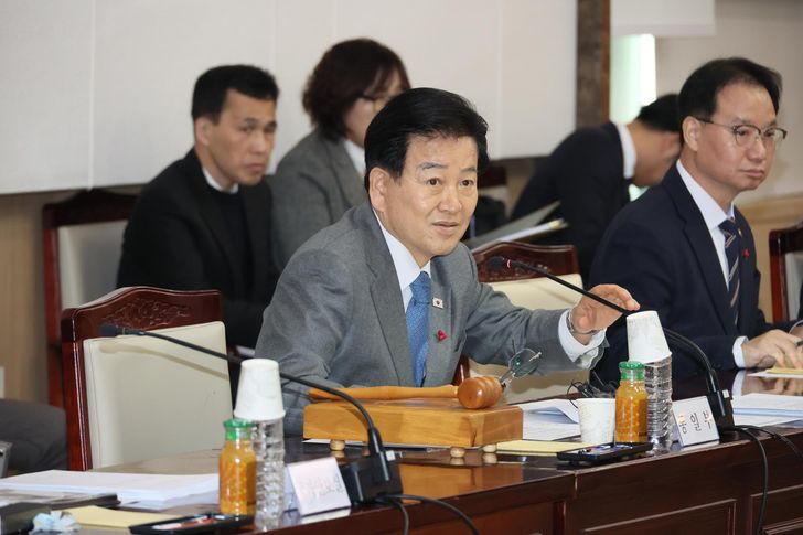 Hàn Quốc chi 11,6 triệu USD thúc đẩy hợp tác liên Triều dù Bình Nhưỡng vẫn im lặng 1 Hàn Quốc chi 11,6 triệu USD thúc đẩy hợp tác liên Triều dù Bình Nhưỡng vẫn im lặng - Ảnh 1.