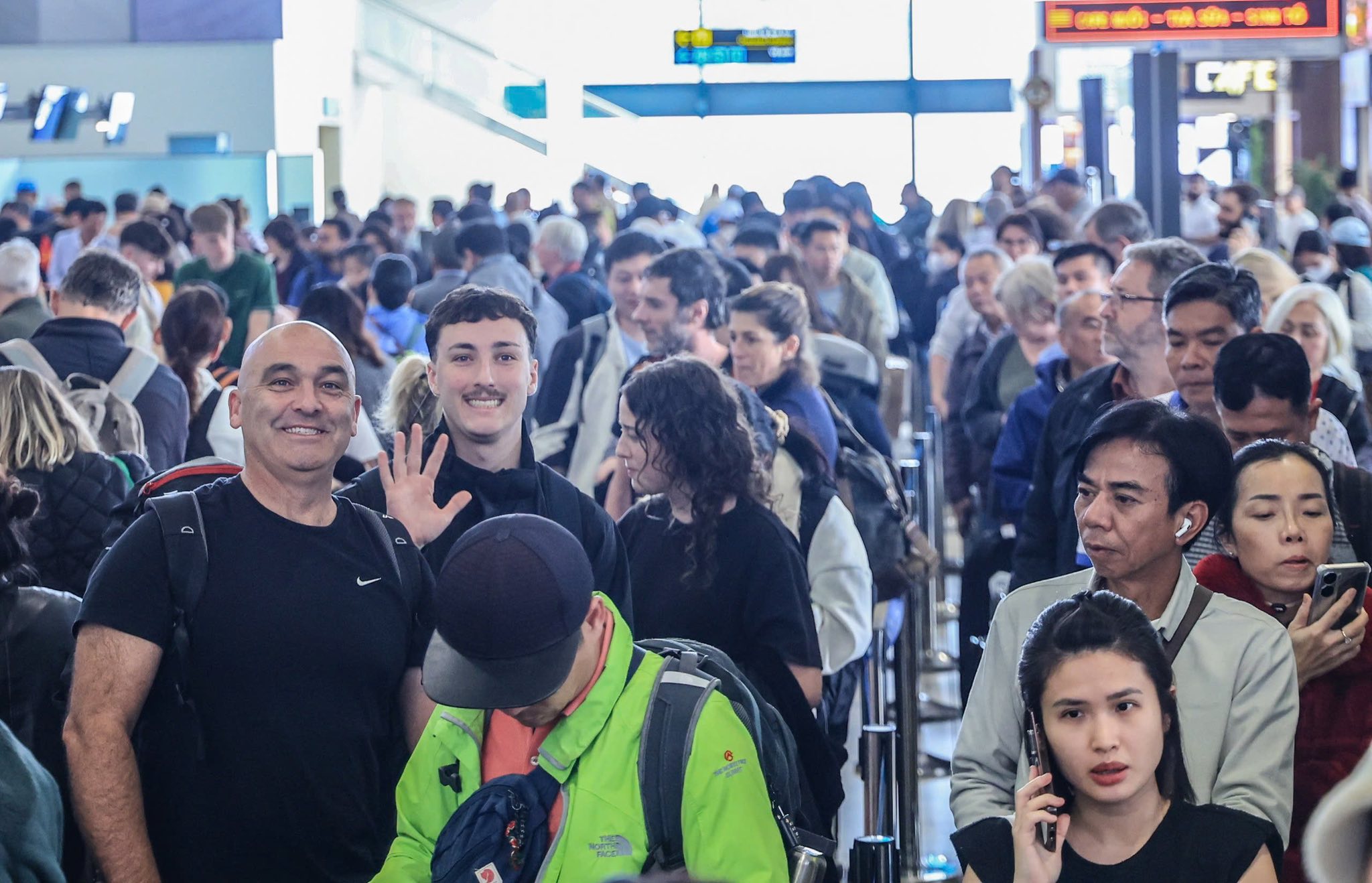 An toàn và chất lượng dịch vụ hàng không phục vụ Đại hội Đảng XIV và Tết Nguyên đán - Ảnh 1.