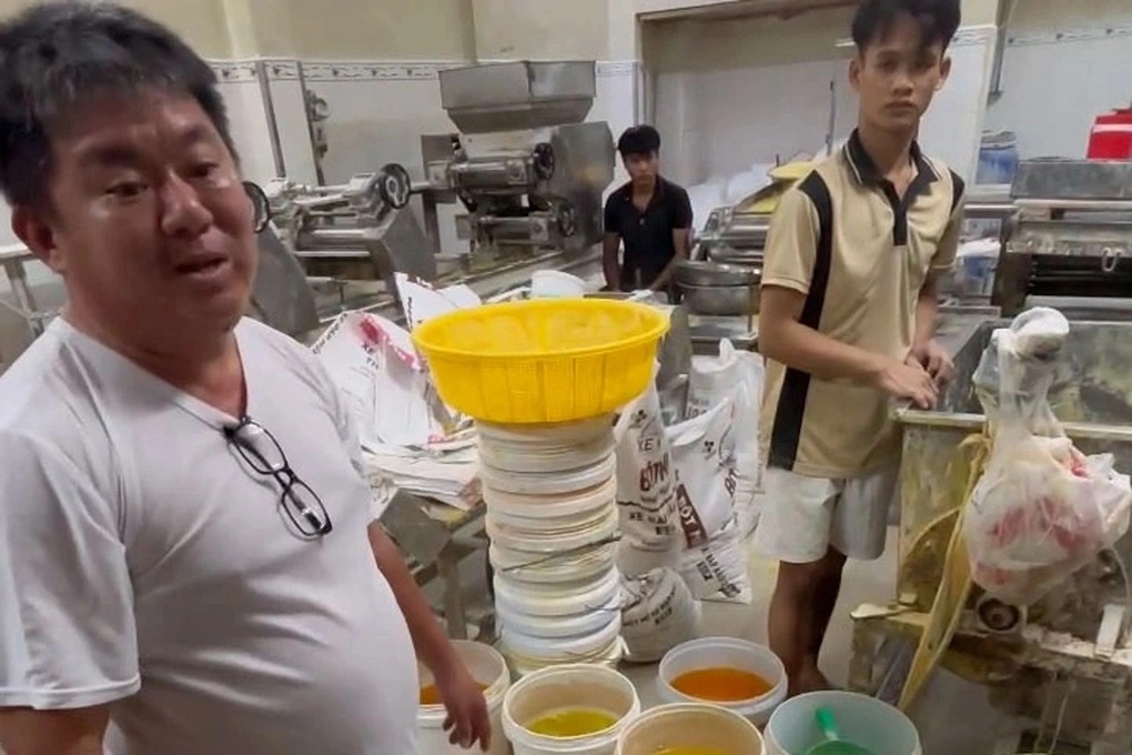 Hàng trăm tấn lợn bẩn, mì chứa hàn the bị phát hiện: “Rất trăn trở, rất lo - 2