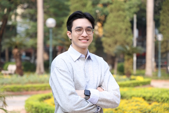 Bác sĩ Nguyễn Mạnh Hùng. Ảnh: Thanh Hằng