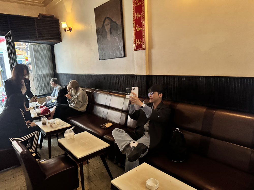 Cà phê Tùng tại Đà Lạt: Hành trình trở về ký ức thanh xuân - Ảnh 1.