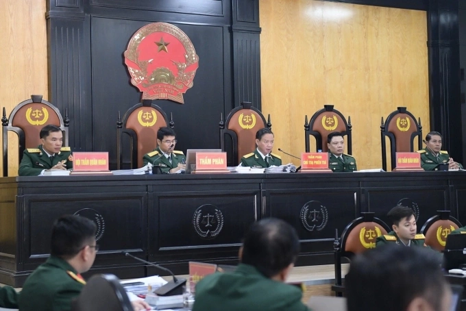 Phiên xét xử do thượng tá, thẩm phán Nguyễn Hữu Bình làm chủ tọa. Ảnh: Danh Lam