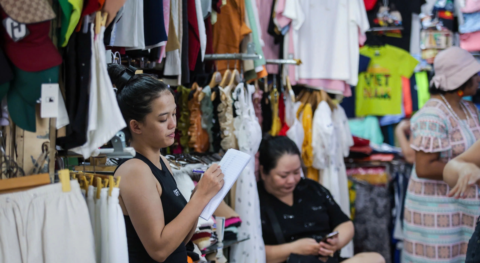 Hộ kinh doanh lúng túng với sổ sách kế toán - Ảnh 1.