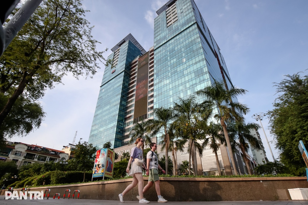 HoREA: Cần quản lý chặt cho thuê căn hộ ngắn hạn thay vì cấm - 1