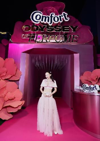 Hoa Hậu Thanh Thủy, Tóc Tiên, Gemini Hùng Huỳnh, Cường Bạch… cùng dàn sao All-Star đổ bộ sự kiện Comfort Odyssey Of Perfume- Ảnh 1.