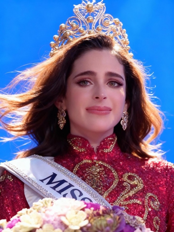 Fatima Bosch vẫn bị khán giả quay lưng sau hai tháng đăng quang.