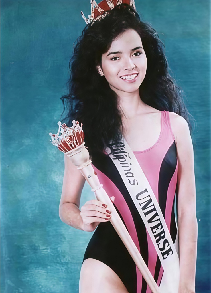Hoa hậu Hoàn vũ Philippines 1989 Sarah Jane Paez-Santiago đã qua đời ở tuổi 58.