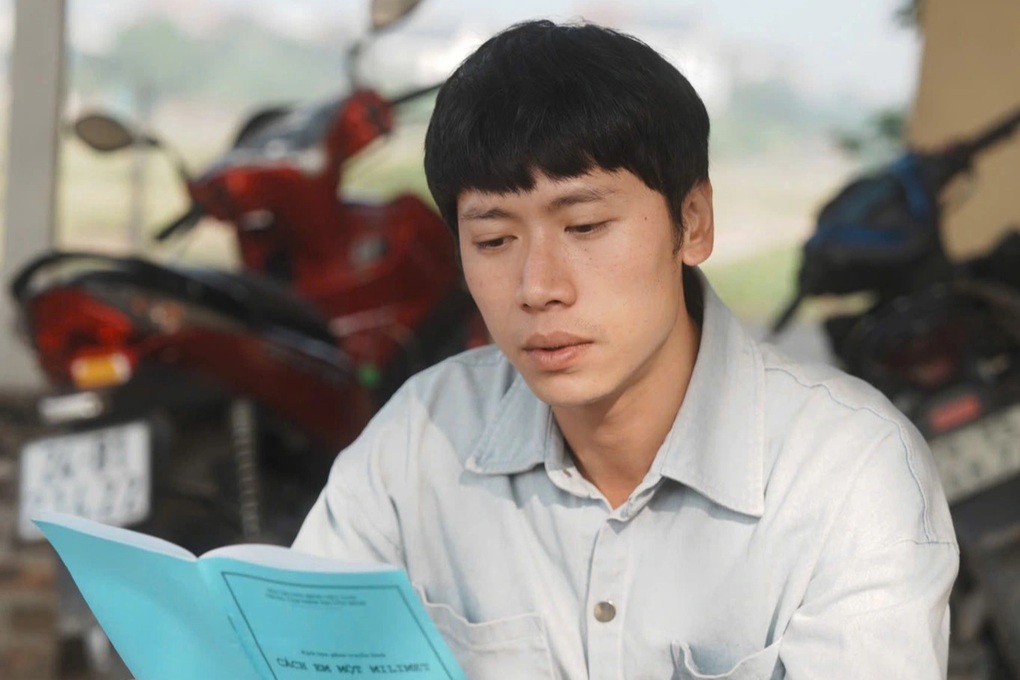 Hoàng Long: Tôi có tuổi thơ luôn tự ti giống Biên phim Cách em 1 milimet - 1