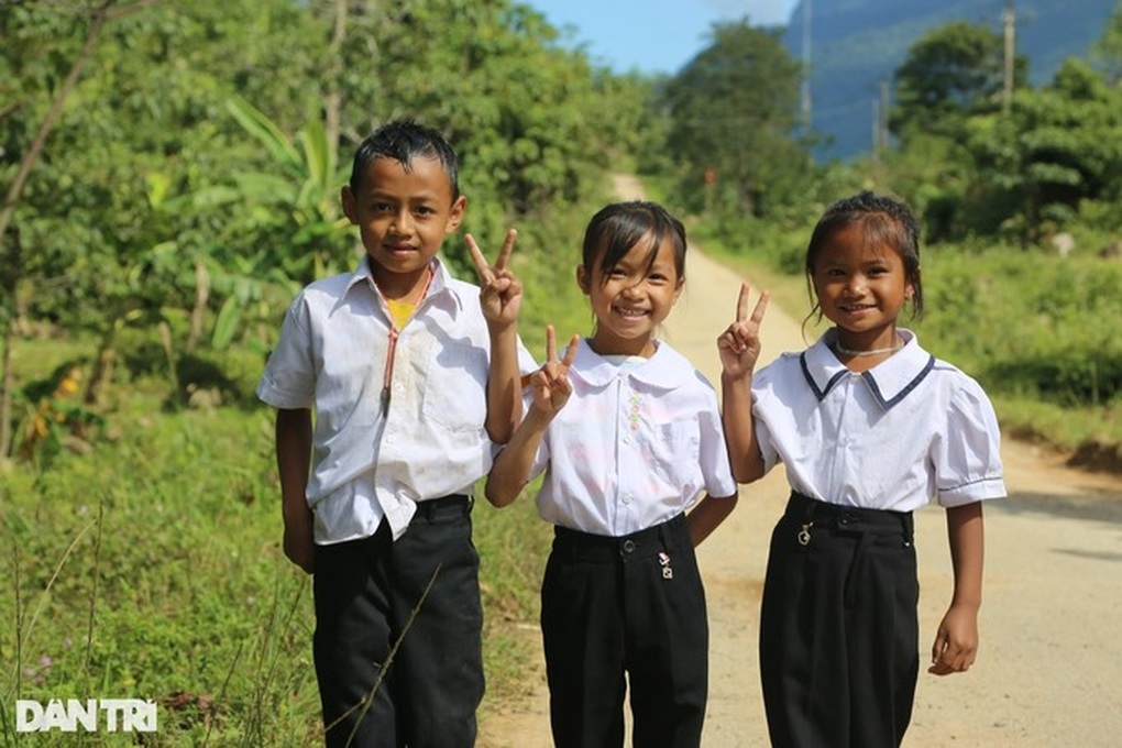 Học sinh biên giới có thể nhận hỗ trợ tiền ăn đến 1,17 triệu đồng/tháng - 1
