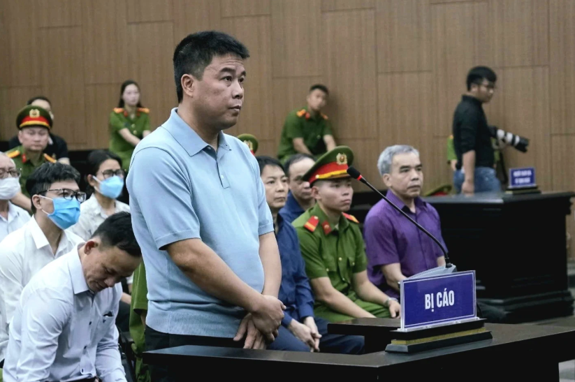 Hôm nay xét xử Chủ tịch Tập đoàn Phúc Sơn cùng 2 cựu Thiếu tướng liên quan vụ ‘thâu tóm’ đất sân bay Nha Trang- Ảnh 1.