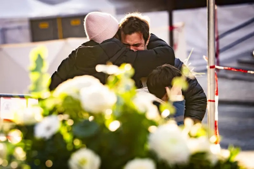 Hỗn loạn cảnh thoát thân trong thảm kịch cháy quán bar ở Thụy Sĩ - 1