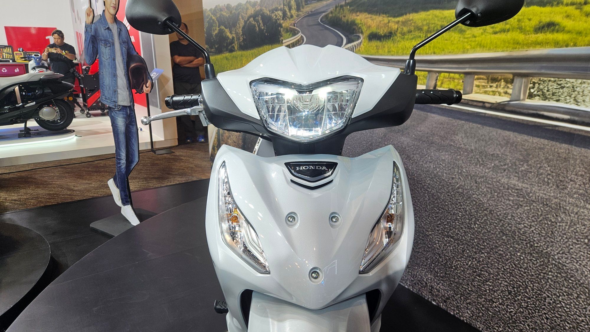 Honda Wave 110 'Made in Thailand' có bản nâng cấp, thêm tính năng tăng tiện ích - Ảnh 3.