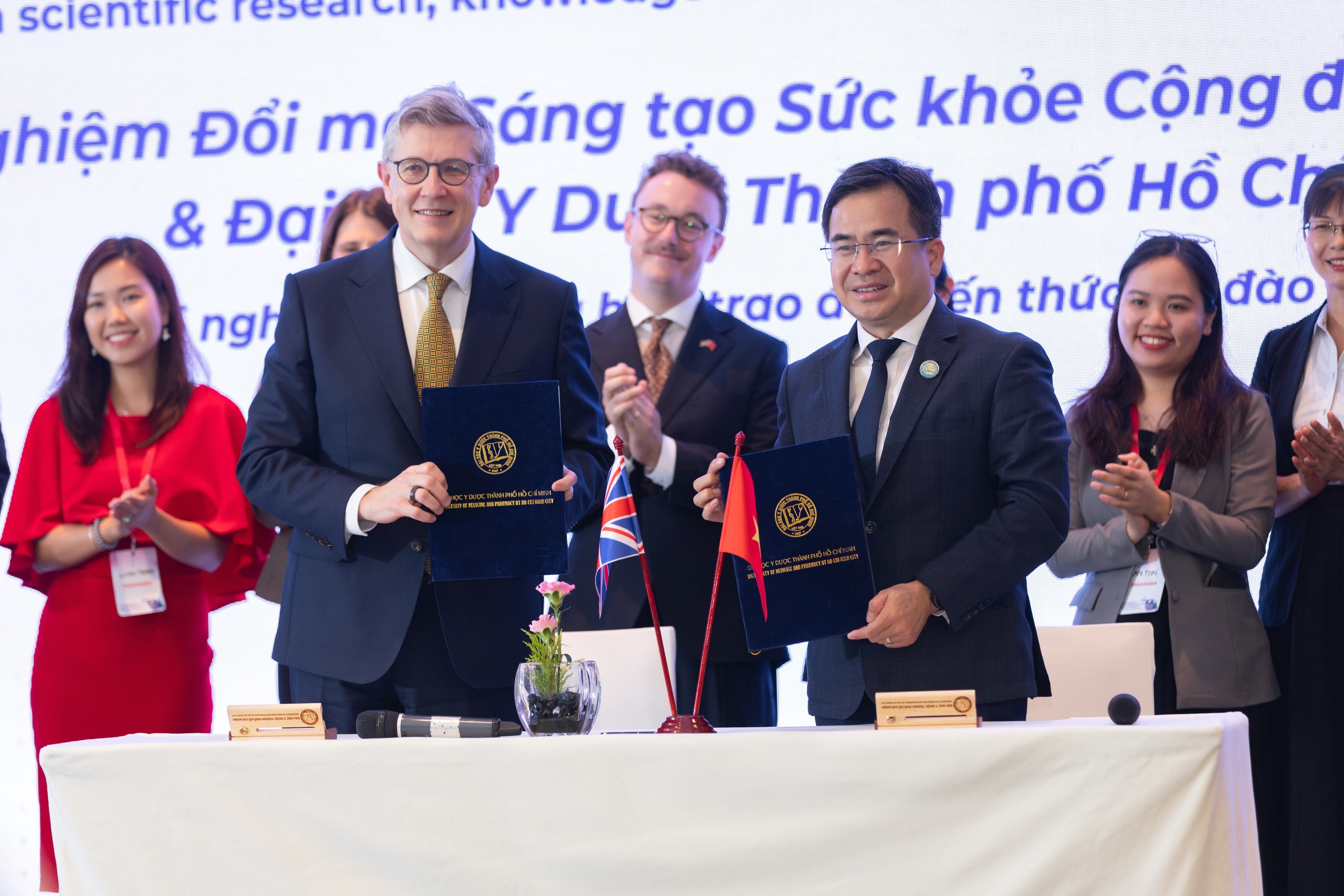 Hợp tác y tế Anh - Việt: Phòng bệnh hơn chữa bệnh với AI 1 Hợp tác y tế Anh - Việt: Phòng bệnh hơn chữa bệnh với AI - Ảnh 1.