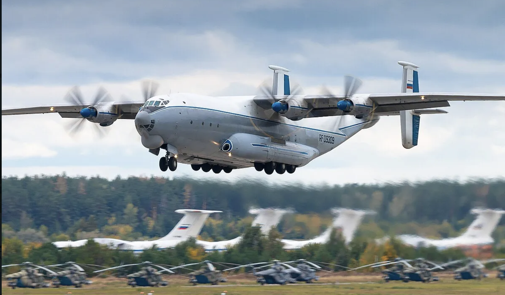 Huyền thoại của Nga từng gãy đôi giữa bầu trời: Lời cảnh báo sắc lạnh - 1