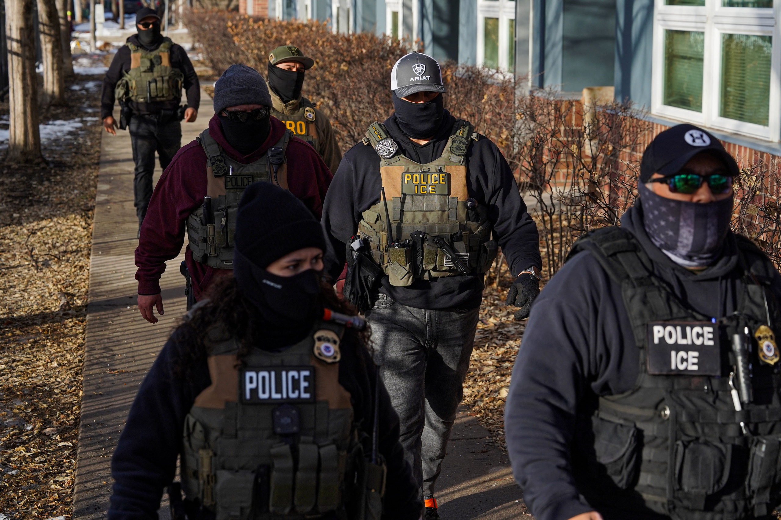 ICE rút ngắn huấn luyện xuống 47 ngày để tôn vinh Tổng thống Trump? - Ảnh 1.