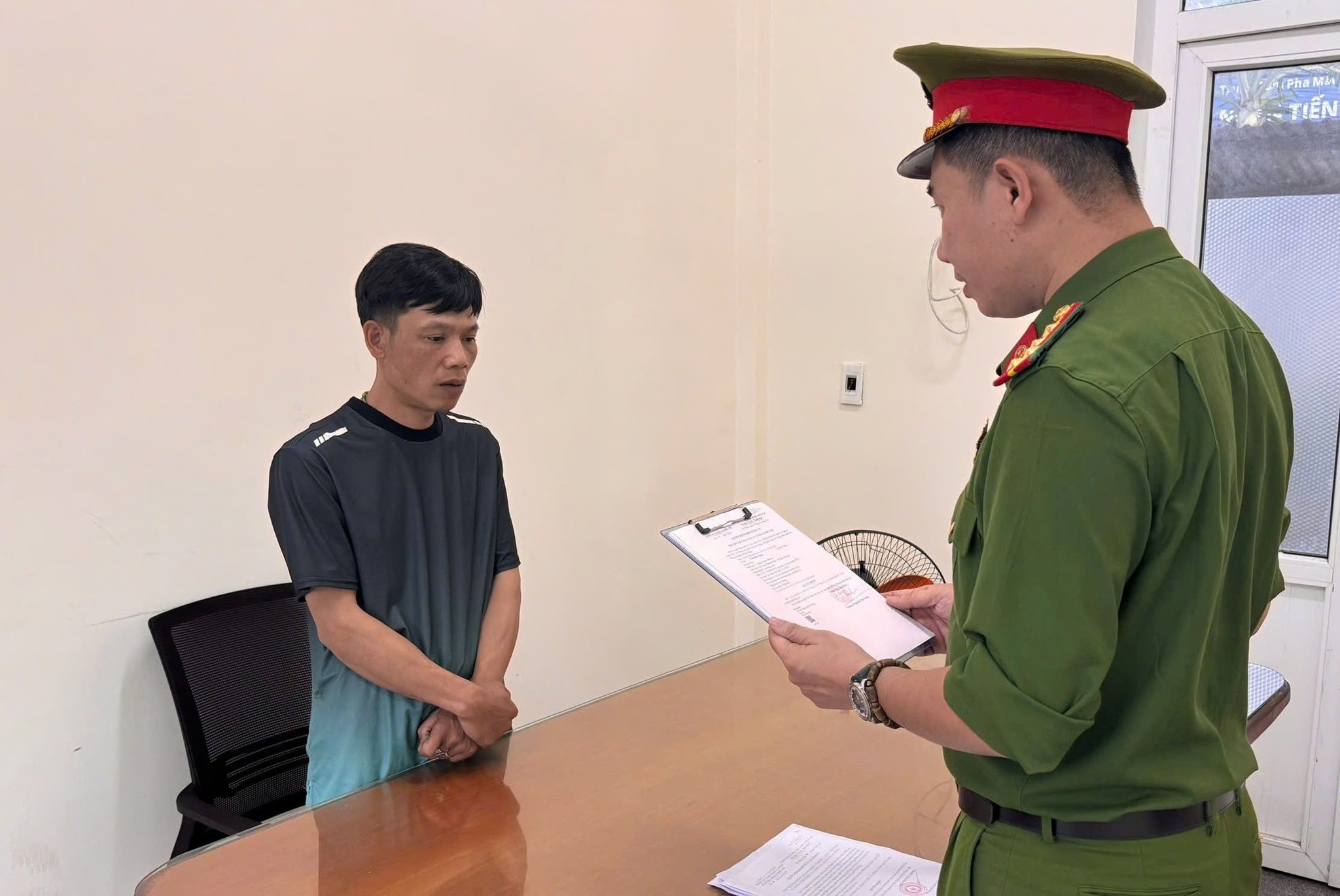 Khởi tố vụ lừa đảo đầu tư vàng online và rửa tiền tại Đà Nẵng - Ảnh 1. Khởi tố vụ lừa đảo đầu tư vàng online và rửa tiền tại Đà Nẵng - Ảnh 1.