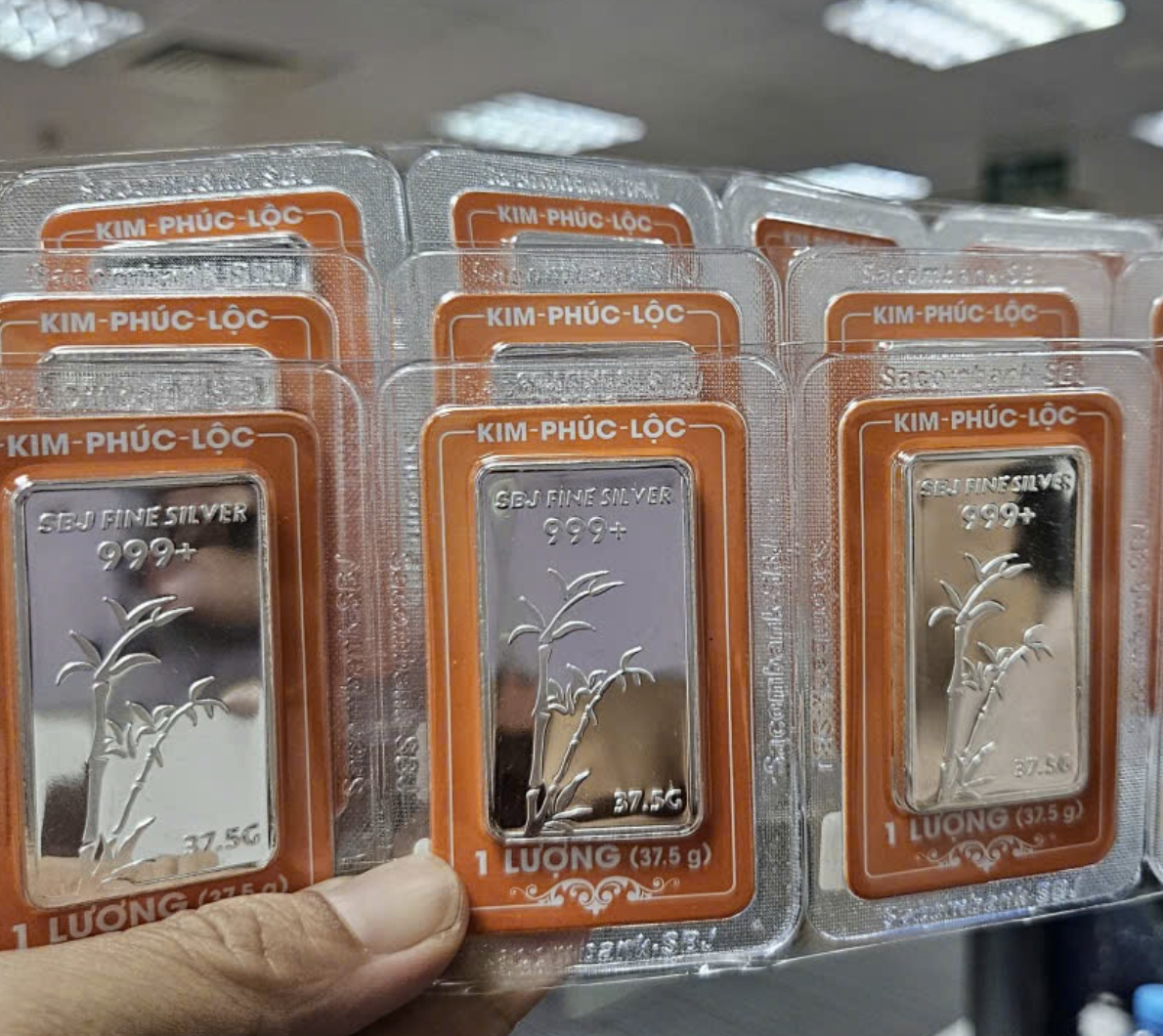 Giá bạc hôm nay 12 - 1 tăng mạnh , hướng tới đỉnh lịch sử - Ảnh 2. Giá bạc hôm nay 12 - 1 tăng mạnh , hướng tới đỉnh lịch sử - Ảnh 2.
