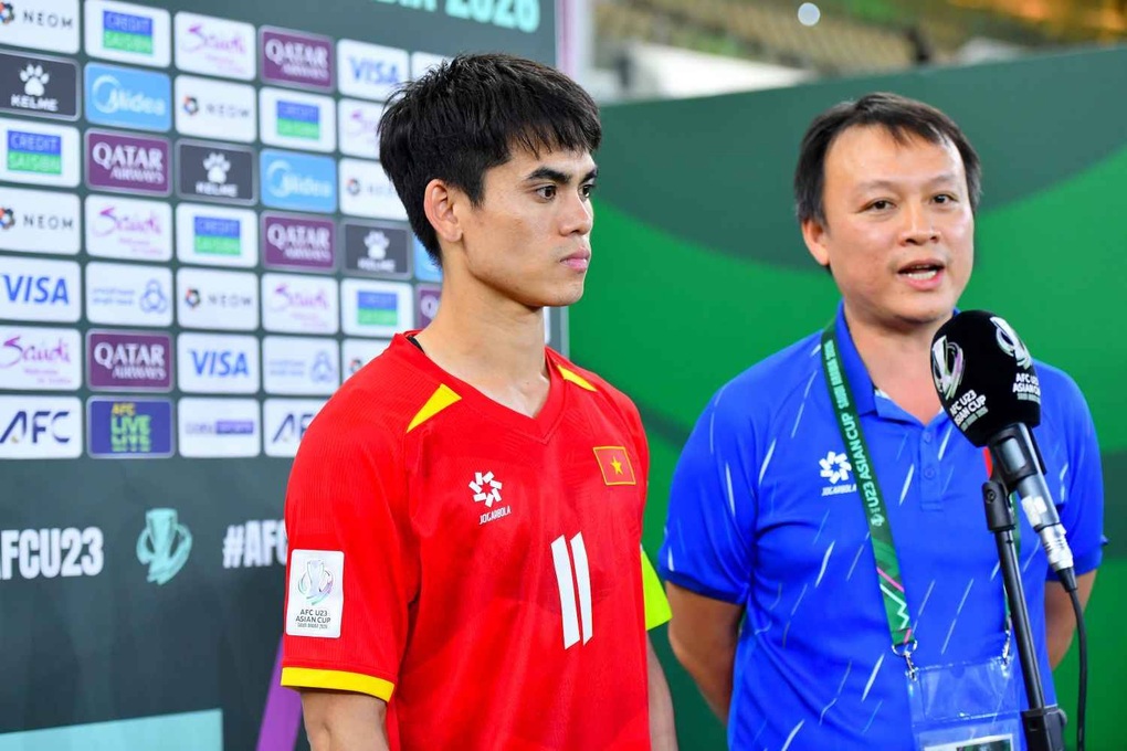 Khuất Văn Khang: Động lực của chúng tôi chính là màu cờ bên ngực trái - 2