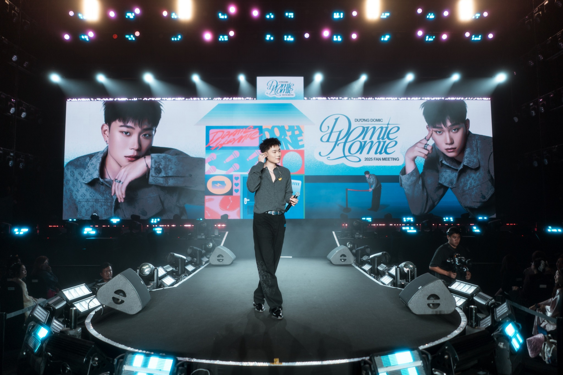 Khung cảnh đáng sợ tại fanmeeting Dương Domic- Ảnh 1.