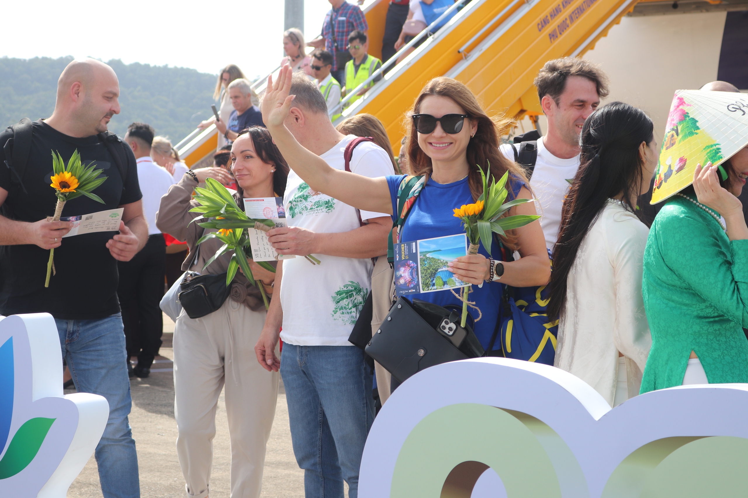 Phú Quốc: Kiên quyết xử lý nghiêm vi phạm về giá, xâm hại quyền lợi du khách- Ảnh 1.