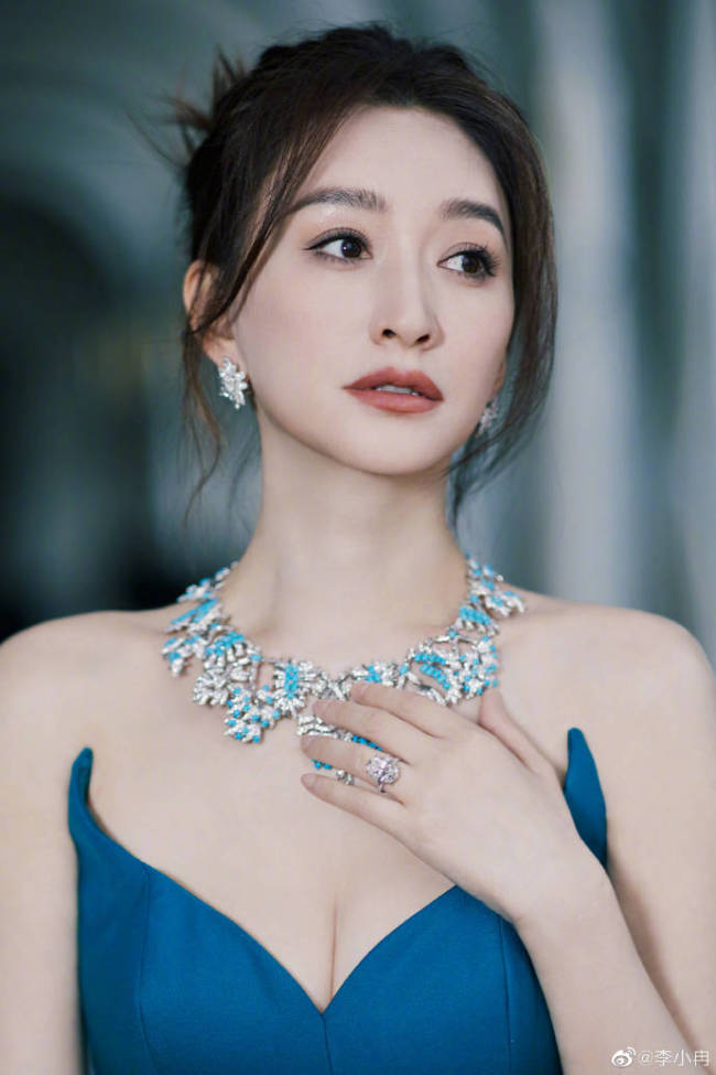 Lắc đầu ngao ngán sao nữ xinh đẹp khổ trăm đường vì yêu cuối cùng làm tổn thương kẻ khác- Ảnh 1.