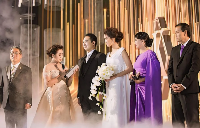 Hoa khôi lấy chồng thuộc gia tộc giàu có bậc nhất Việt Nam, sống trong biệt thự như cung điện hoàng gia- Ảnh 4.