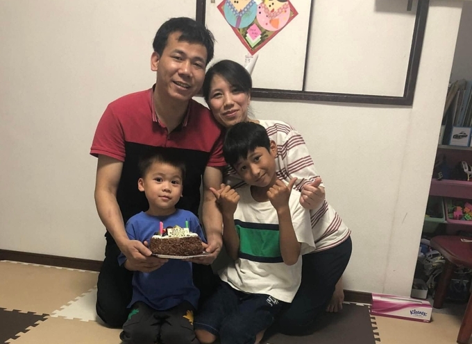 Gia đình anh Sắc tổ chức sinh nhật cho con trai trong căn nhà của gia đình ở Nhật. Ảnh: An Phương