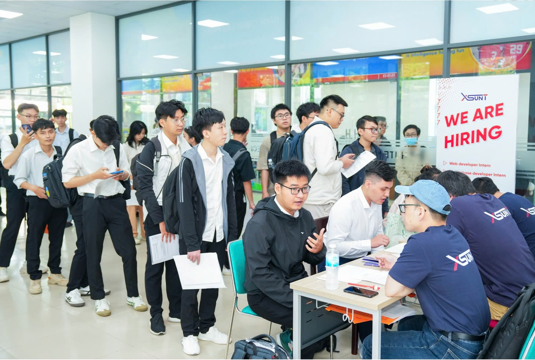 Lấp khoảng trống nhân lực chất lượng cao - Ảnh 1.