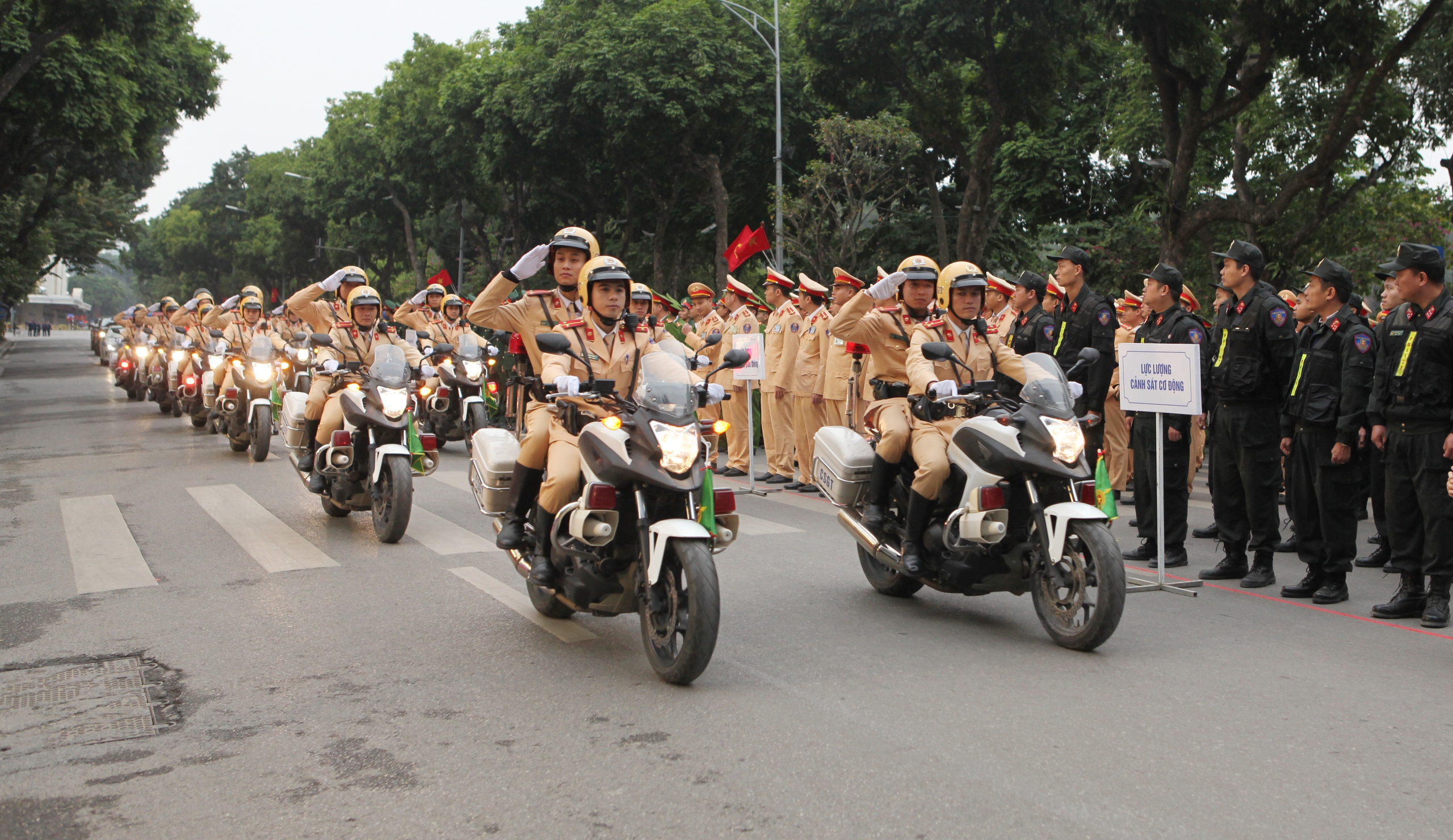 Lấy ý kiến về đề xuất dừng hoạt động của Ủy ban An toàn giao thông quốc gia - Ảnh 1.