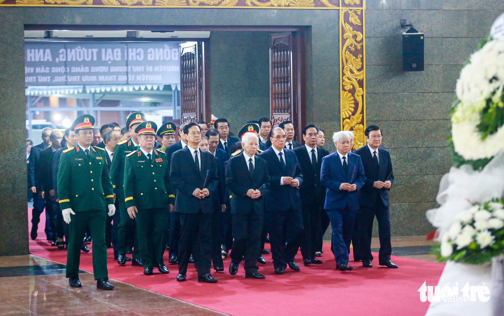 Lễ viếng Đại tướng Lê Văn Dũng, nguyên Chủ nhiệm Tổng cục Chính trị Quân đội nhân dân Việt Nam 1 Lễ viếng Đại tướng Lê Văn Dũng, nguyên Chủ nhiệm Tổng cục Chính trị Quân đội nhân dân Việt Nam - Ảnh 1.