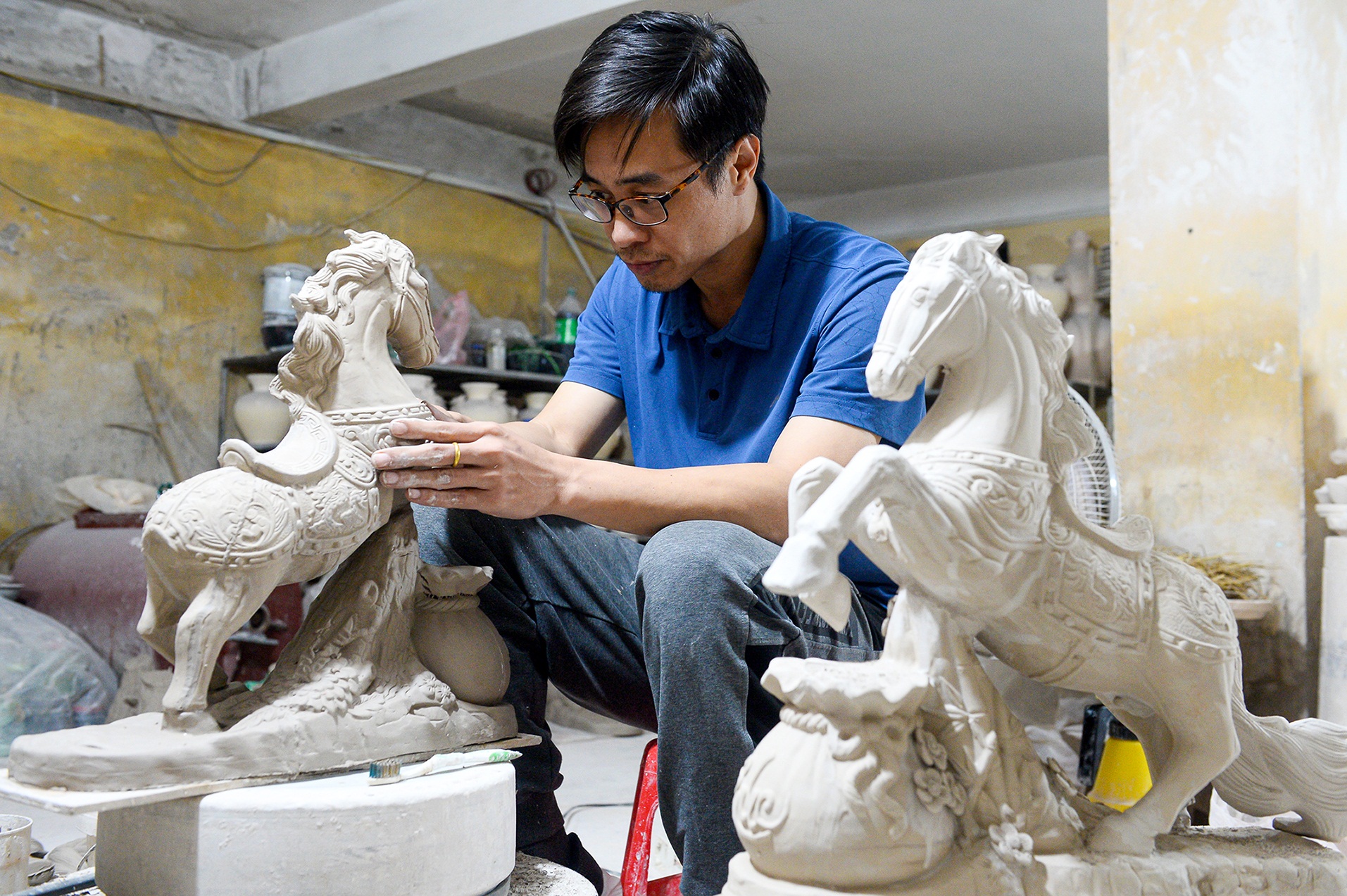 Linh vật Ngựa Tết 2026: Chọn 'thần thái' hơn kích thước 2 Linh vật Ngựa Tết 2026: Chọn 'thần thái' hơn kích thước - Ảnh 2.