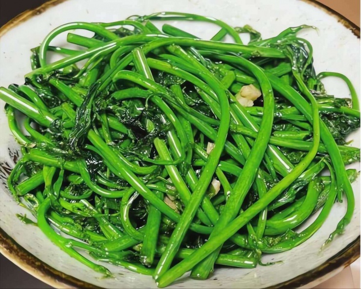 Loại rau dân dã, tươi ngon, giòn tan, ăn vào mùa đông giúp, giải độc gan, hỗ trợ giấc ngủ, bảo vệ mắt 1 Đây là loại rau mà bạn nên ăn sau ngày Đông chí.