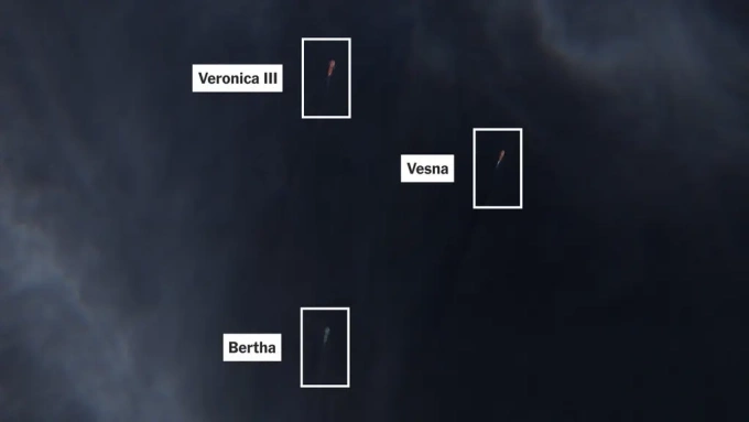 Ba tàu dầu rời cảng Venezuela ngày 3/1. Ảnh: Copernicus