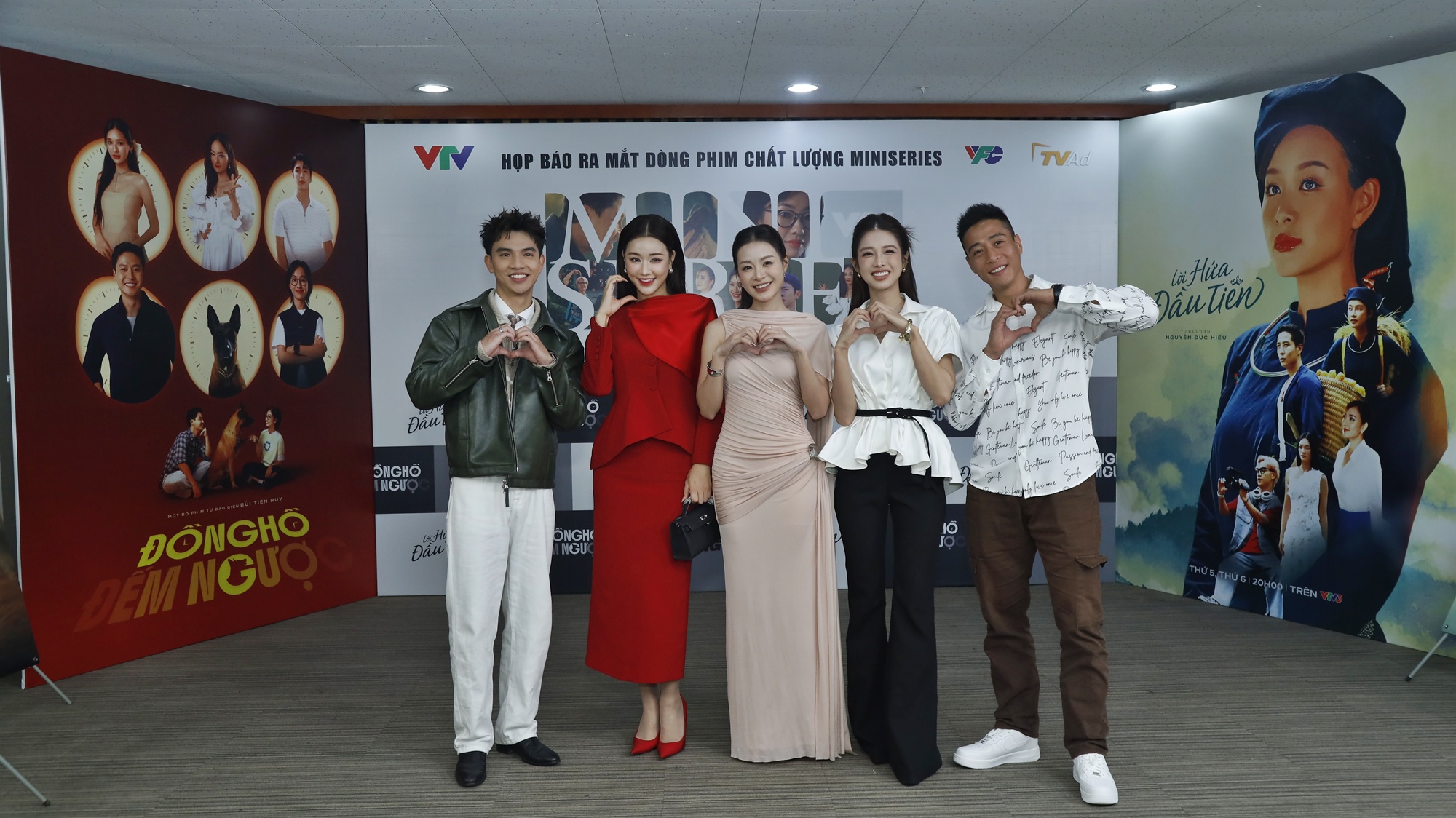 Xem phim Việt giờ vàng 20 năm mới thấy 1 bộ là đại tiệc visual: Nữ chính đẹp tê tái, có cả Kim Tae Hee Việt Nam- Ảnh 1. Xem phim Việt giờ vàng 20 năm mới thấy 1 bộ là đại tiệc visual: Nữ chính đẹp tê tái, có cả Kim Tae Hee Việt Nam- Ảnh 1.