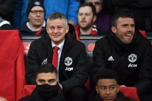 Solskjaer hủy bỏ mọi kế hoạch sau biến cố ở MU