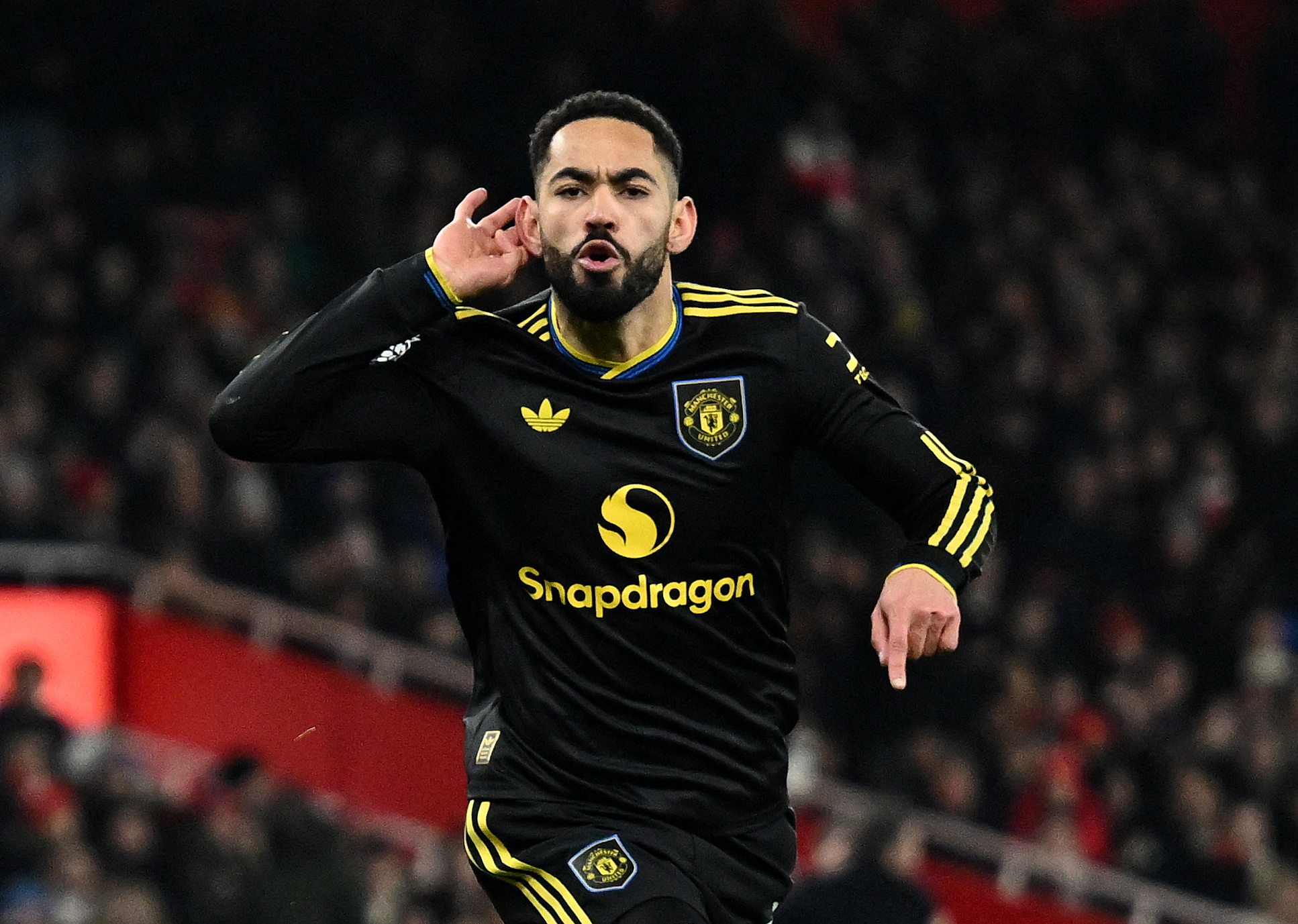 Man United lại gây sốc khi đánh bại Arsenal, giúp Premier League thêm kịch tính 1 Man United - Ảnh 1.