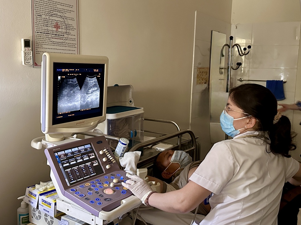 Mỗi năm, cả nước có 800-900 bác sĩ nội trú tốt nghiệp - 1