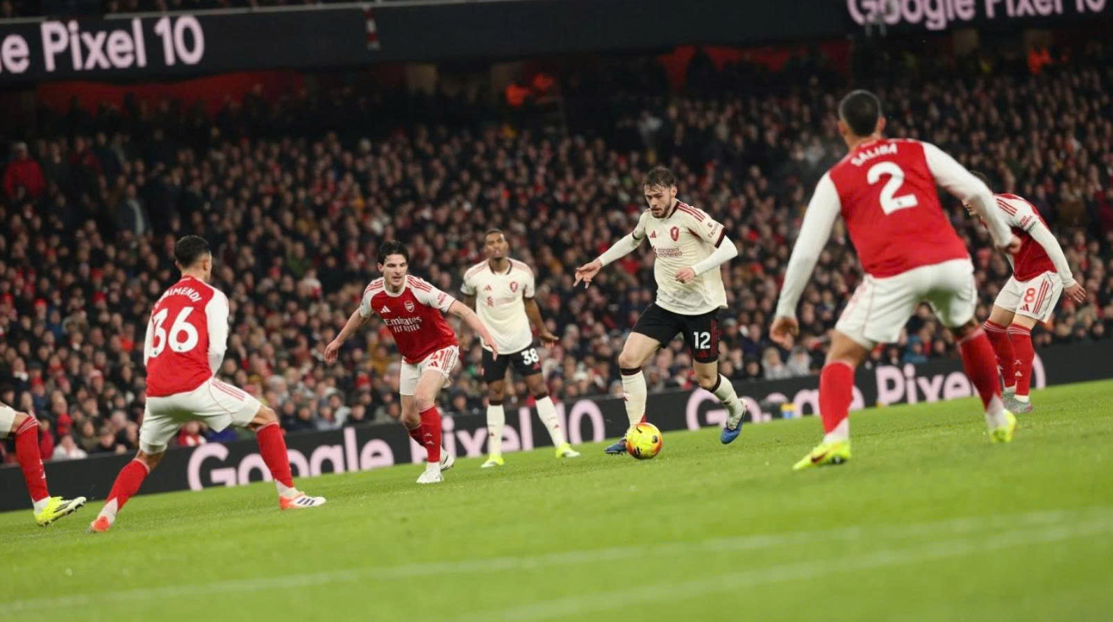 Một điểm quý giá và lời cảnh báo cho Liverpool - Ảnh 1.